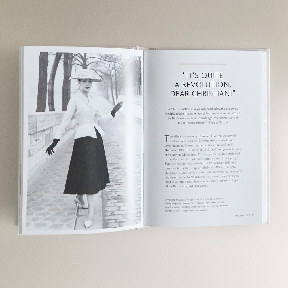 Little Book of Dior - Picture 3 of 5